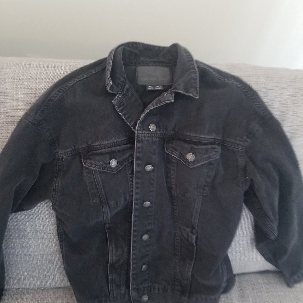 American Eagle Black Denim Jacket Size Small (oversize fit)